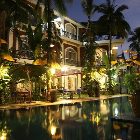 The Coconut House Hotel Battambang Esterno foto